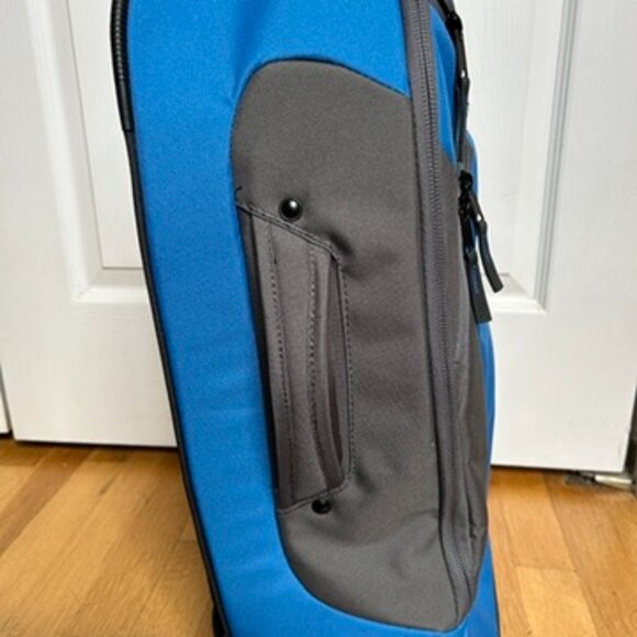 EDDIE BAUER Traverse Rolling Carry On Bag Medium Luggage Duffel ~ NWT! - Picture 5 of 11